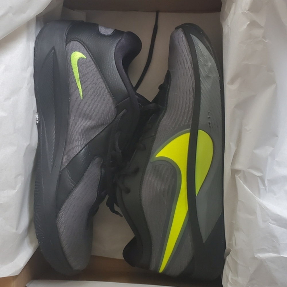 Nike Giannis Black, Gray and Neon Yellow Accents Size 10